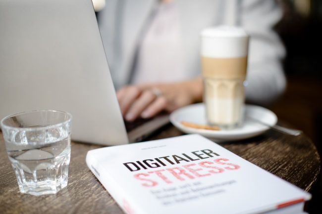 Portraitbilder im Cafe 5